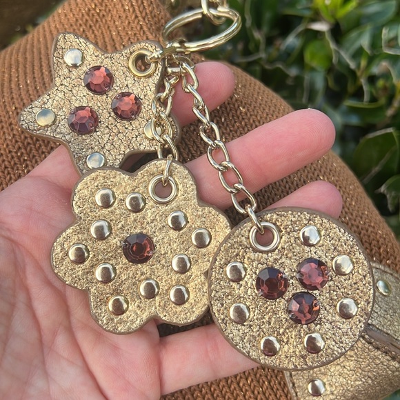 The Sak Brown bronze Crochet Handbag Embellished Shoulder Strap flower key fob - Picture 11 of 16